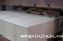 平板式催化剂是什么，有什么特点